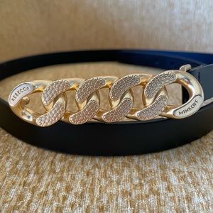 Brand New! Genuine leather chain gold buckle Rebecca Minkoff medium size belt